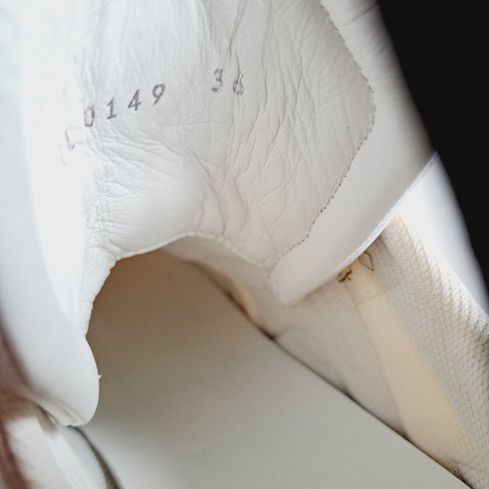 NEW Louis Vuitton Women's LV Archlight Monogram White Sneakers Size 36 / 6 - Picture 11 of 16
